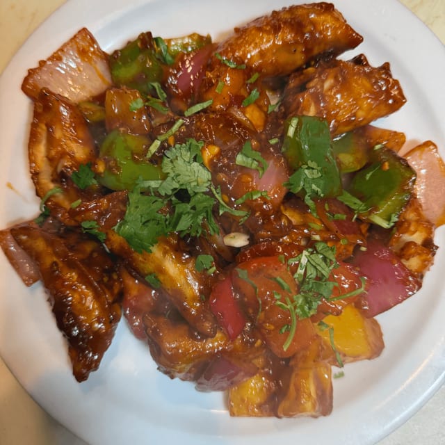 Chili Chicken Momos.